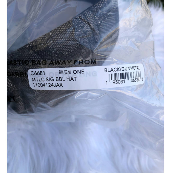 New 🎀 Coach Baseball Hat In Metallic Signature - Picture 10 of 10